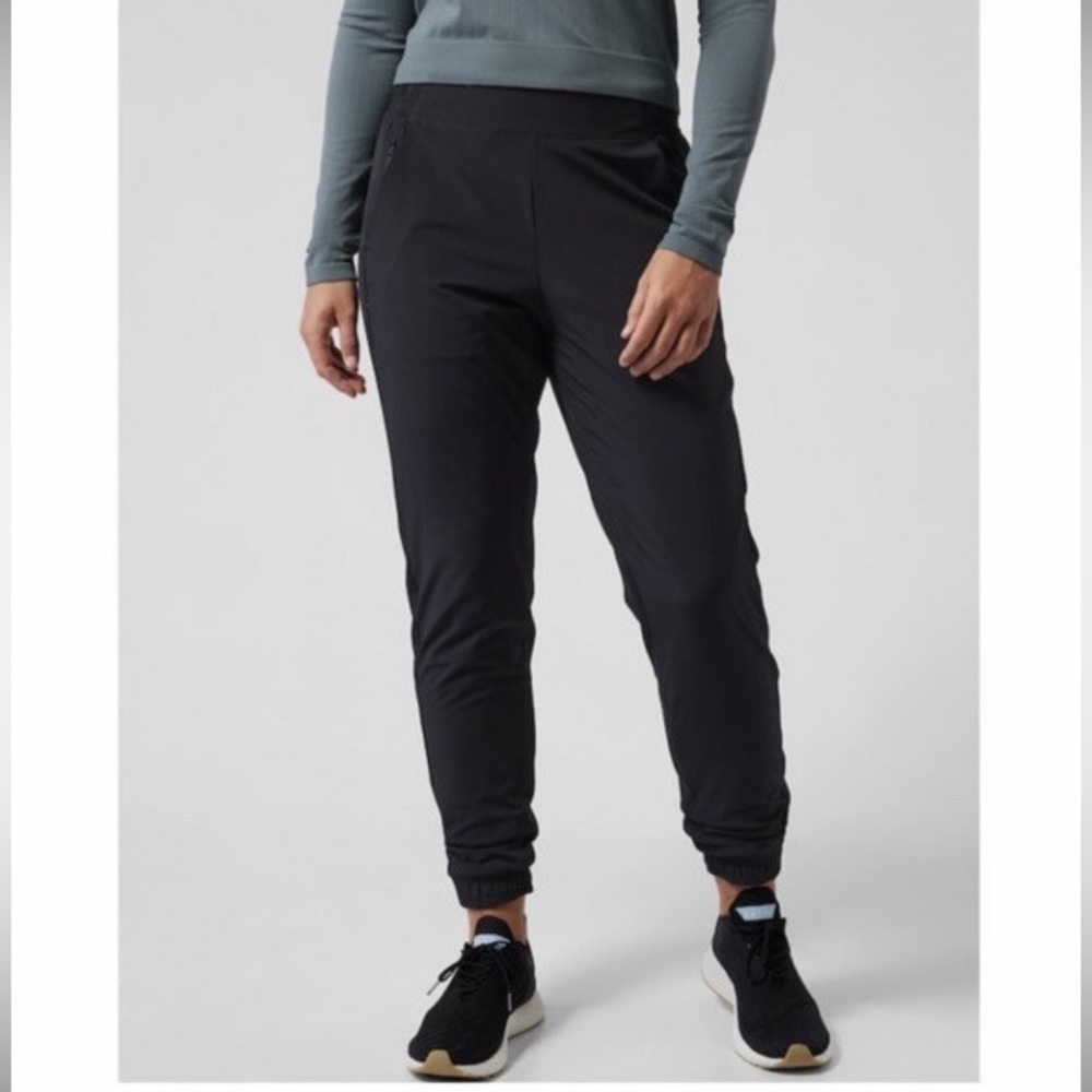 ATHLETA Brooklyn Lined Jogger Pants Black 631612 Women's Size 6 Commute Travel - Picture 1 of 9
